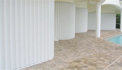 Hurricane Rolling Shutter Maintenance | Hurricane Protection