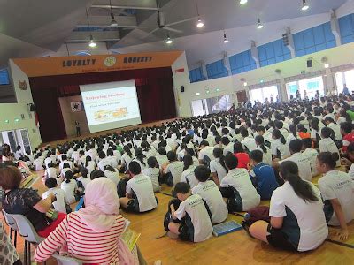 Danger Dan & Gadget Girl: Assembly talk at Lianhua Primary School