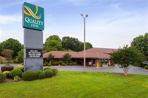 Comfort Inn Hotels in Mt Airy, NC by Choice Hotels