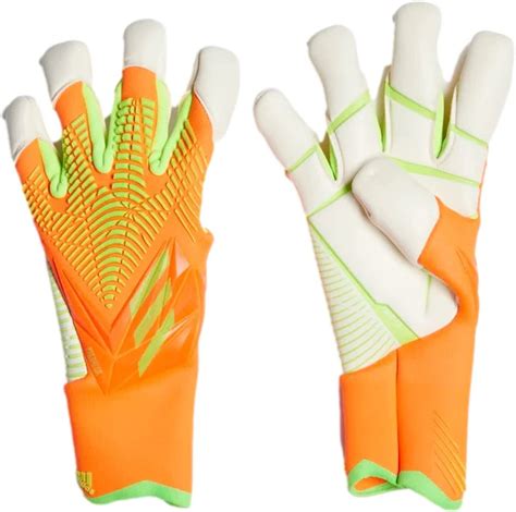 Goalkeeper Gloves With The Best Grip 2023 - Goalkeeping Pro