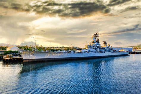 Battleship USS Iowa Museum in Los Angeles - A War Museum in the Heart ...