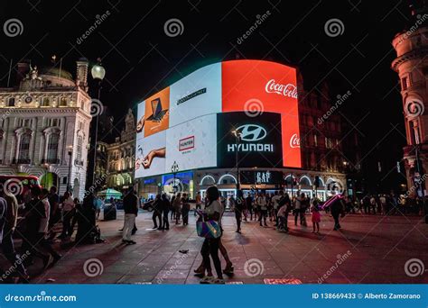 Piccadilly Circus Square at Night in London, England, UK Editorial ...