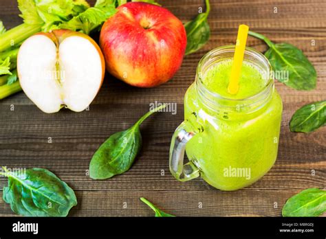 fresh green smoothie cocktail Stock Photo - Alamy