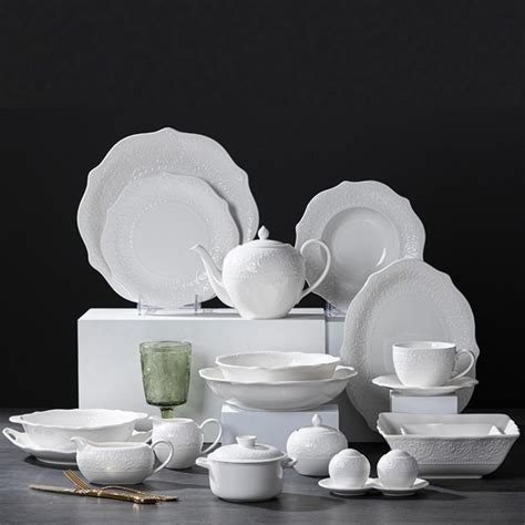 Art of Dining: Exploring the World of Wholesale Dinnerware Sets