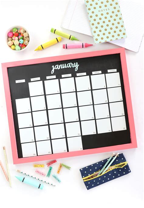 DIY Magnetic Whiteboard Calendar - Damask Love