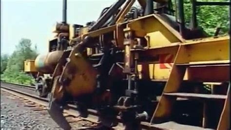 Mighty Machines The Train Yard - video dailymotion