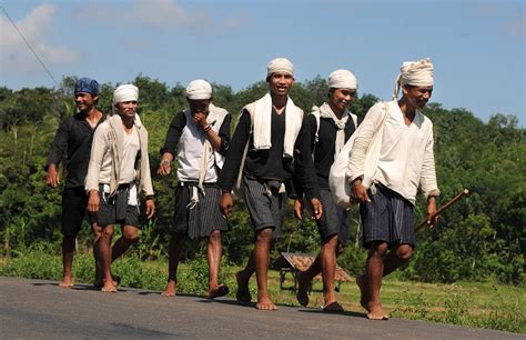 Suku Baduy Antara Budaya Dan Modernisasi Halaman 1 Kompasiana Com - Riset