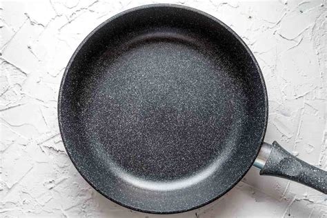 Teflon Coated Cookware Dangers And Safety - KitchenPerfect