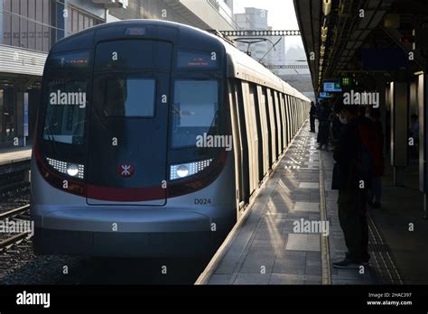 Mtr rotem emu hi-res stock photography and images - Alamy