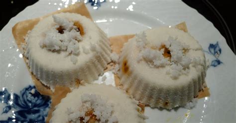 Putu Piring aka Kuih Tutu I tried making this some time back when I was making puttu mayam and ...