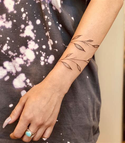 If you want a tattoo to commemorate what you love about fall, these designs — from autumnal ...