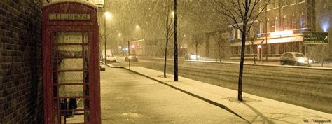 Winter snowfall in london at night HD wallpaper download