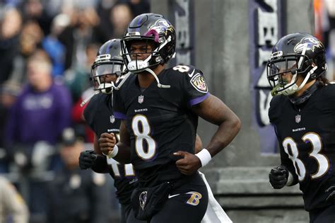 Lamar Jackson is fun, but enough for Ravens' playoff run?