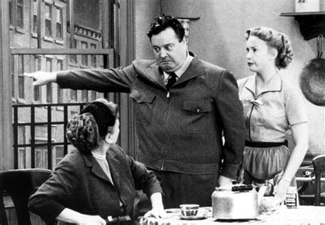 25 Best TV Sitcoms of All Time | Honeymooners tv, Funny sitcoms, Tv show genres