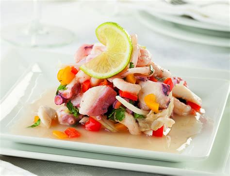 Ceviche Mixto Peruano | Receta | Ceviche, Camarones y Pulpos