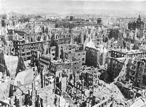 Pictures of Dresden Before and After the WWII Bombing - The Vintage News