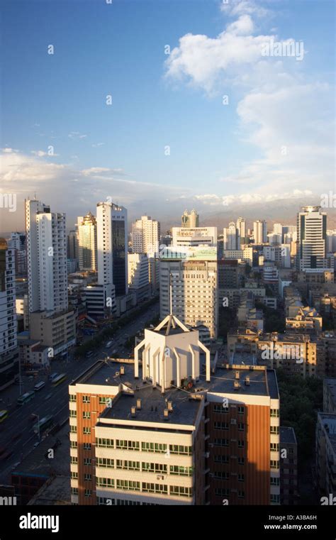 Skyline urumqi china hi-res stock photography and images - Alamy