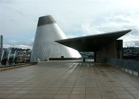 Images of the Museum of Glass by Arthur Erickson, Tacoma, Washington