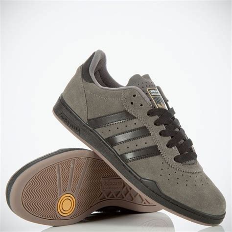 Rollersnakes | Adidas Ronan | Adidas Skate Shoes | Addidas shoes mens, Addidas shoes, Shoes mens