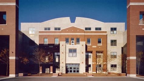 Collins Middle School | Flansburgh Architects | Archello