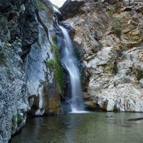 7 Best Pasadena Hiking Trails 2022: Waterfalls & Gold Mines