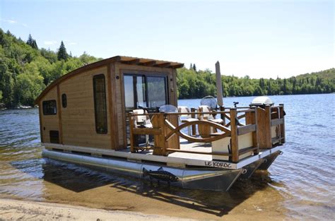 This floating tiny home is the perfect choice for the nautical minded - Tiny Homes LTD