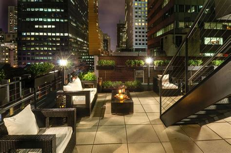 The 15 Best Cheap Hotels in Manhattan, New York City [2022]