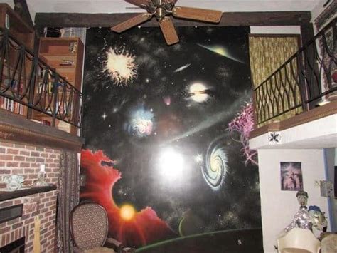 Bizarre Interior Design From This House Listing Is Everything