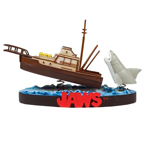 Jaws Orca Attack Premium Motion Statue - GeekAlerts