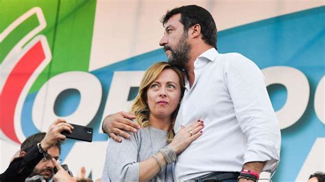 Italien: Giorgia Meloni der "Fratelli d'Italia" macht Salvini Konkurrenz