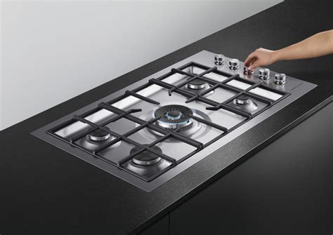 F&P 90cm FLUSH FIT GAS ON STEEL HOB - NG - Brushed S/S - KA Distribution