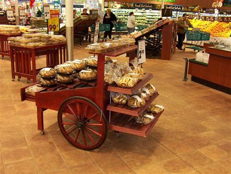 Bakery Display Tables Welcome Jsi Store Fixtures | HD | Bakery display, Store fixtures, Crate ...