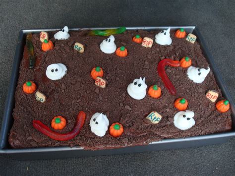 Halloween Graveyard Cake - CakeCentral.com