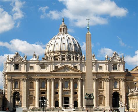 The Lost 1200-Year-Old Wonder: A Tour of the Old St. Peter's Basilica