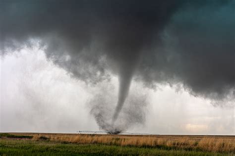 Tornado forms near historic Calif. town amid thunderstorms