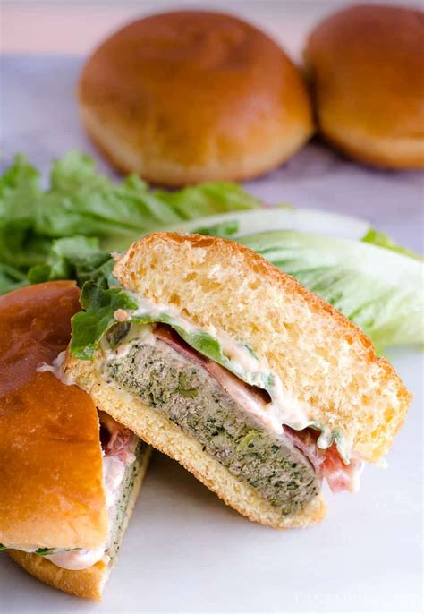 How To Make Baked Turkey Burgers: Tips for Seasoning and Serving ...