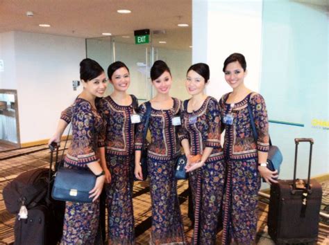 Singapore airlines flight attendant uniform – Artofit