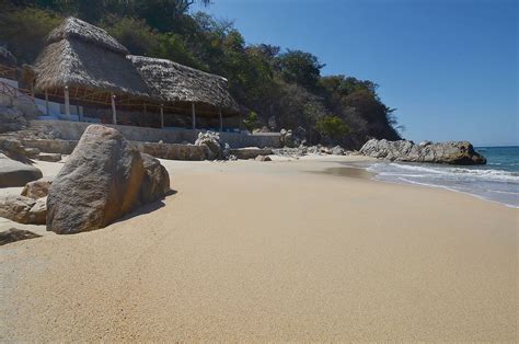 Villa Casa Playa Sola Puerto Vallarta • renta vacacional • Villas ...