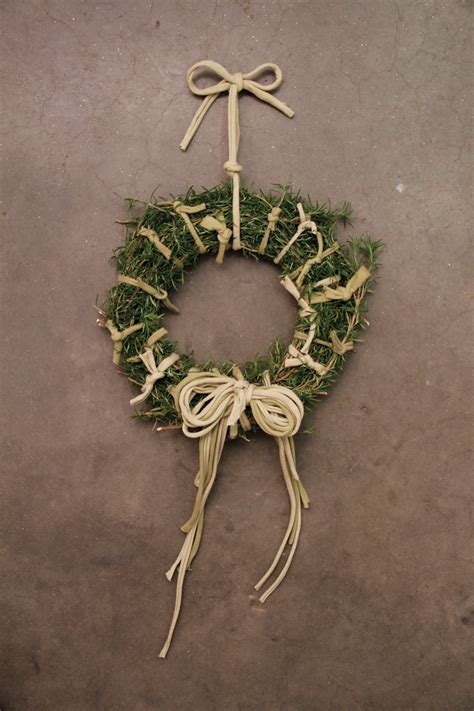 DIY ROSEMARY WREATH - Alabama Chanin | Journal