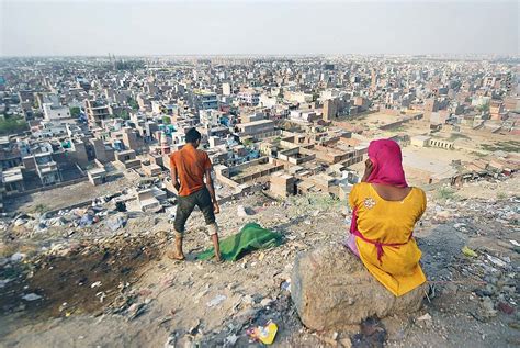 Delhi's flaming hell: 40-acre landfill site Bhalswa has been on fire ...