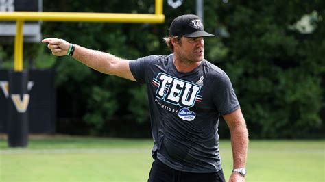 PHOTOS: Panthers TEs attend Greg Olsen's Tight End University