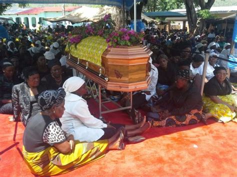 Muluzi’s daughter laid to rest as ex-Malawi president wept: Pictorial - Malawi Nyasa Times ...