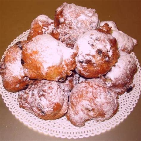 Oliebollen - Dutch Doughnuts