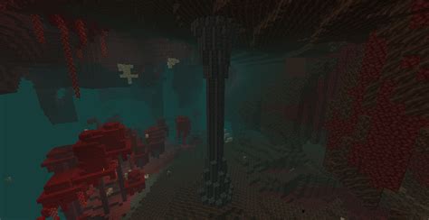 An improved basalt pillar I made! : Minecraft