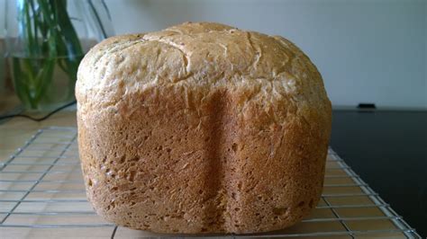 .: Foolproof Wholemeal Bread Machine Loaf