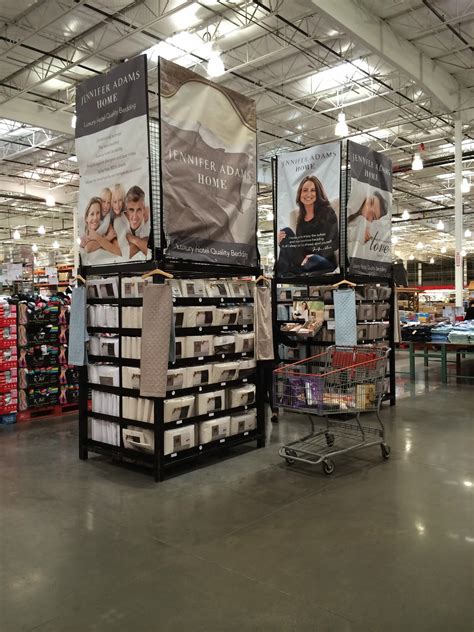 the Costco Connoisseur: Jennifer Adams Bedding at Costco!