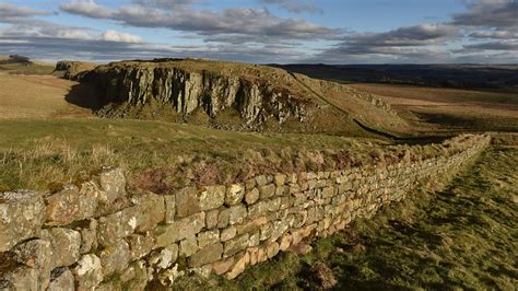 BBC Radio 4 - The Hidden History of the Wall