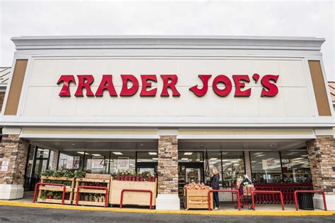 Glastonbury among 2 new Trader Joes locations in New England