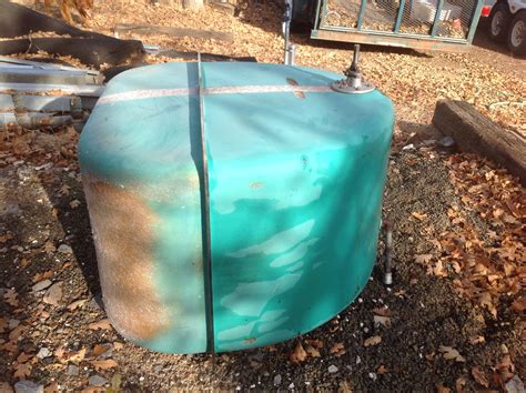 Lot Detail - FIBERGLASS WATER STORAGE TANK