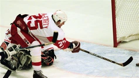 Stanley Cup memories: McCarty talks 1997 Cup-clincher